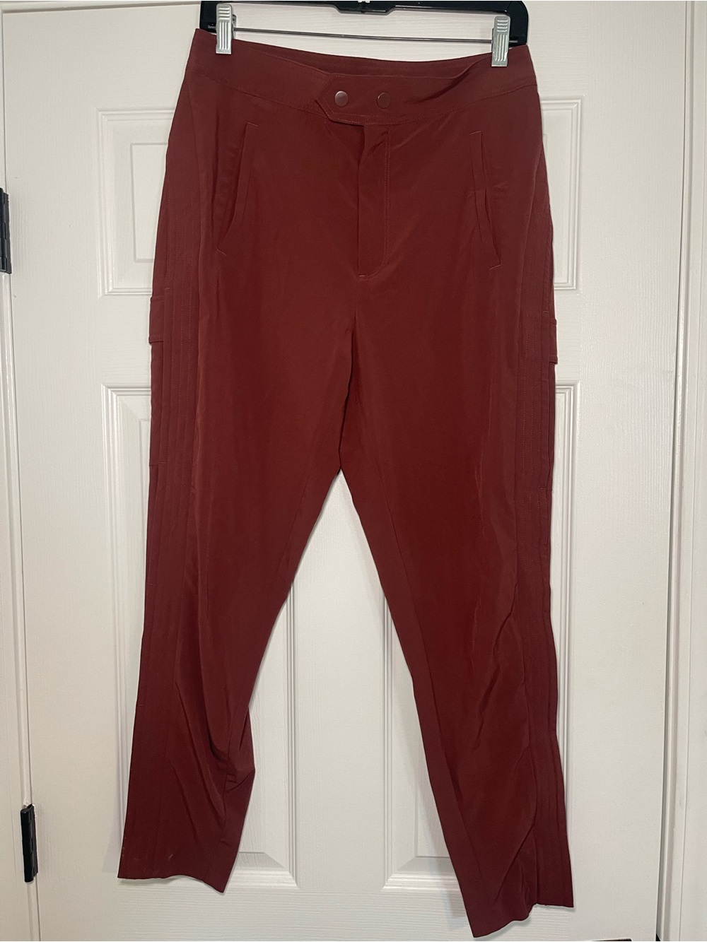 Athleta Women’s Pants in Burgundy Red